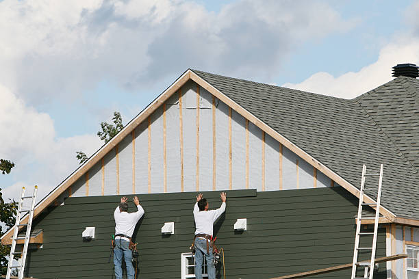 Professional Siding Contractor technician working in Juliustown, NJ